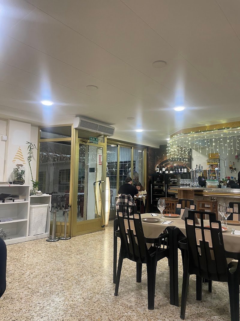 Resto Bar Malu - restaurante en Arenales del Sol, Alicante, España