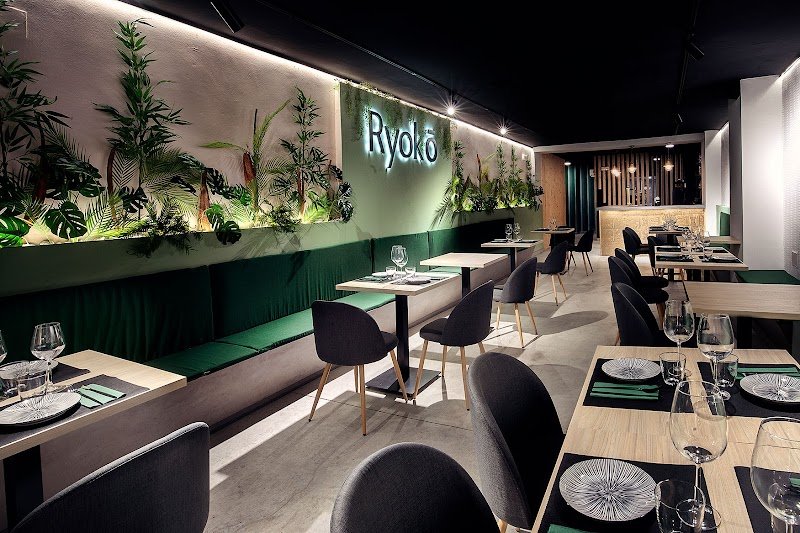 Ryokō - Nikkei Sushi Bar - restaurante en Valencia, Valencia, España