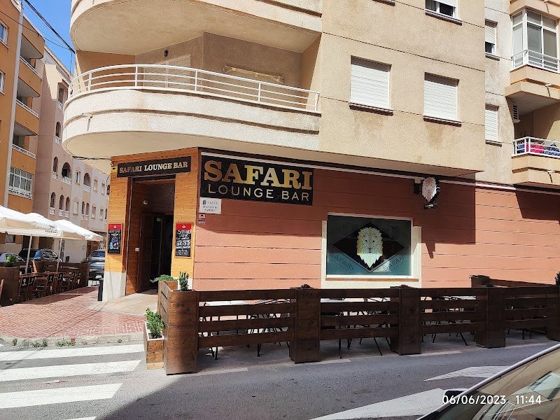 Safari Lounge Bar - restaurante en Torrevieja, Alicante, España