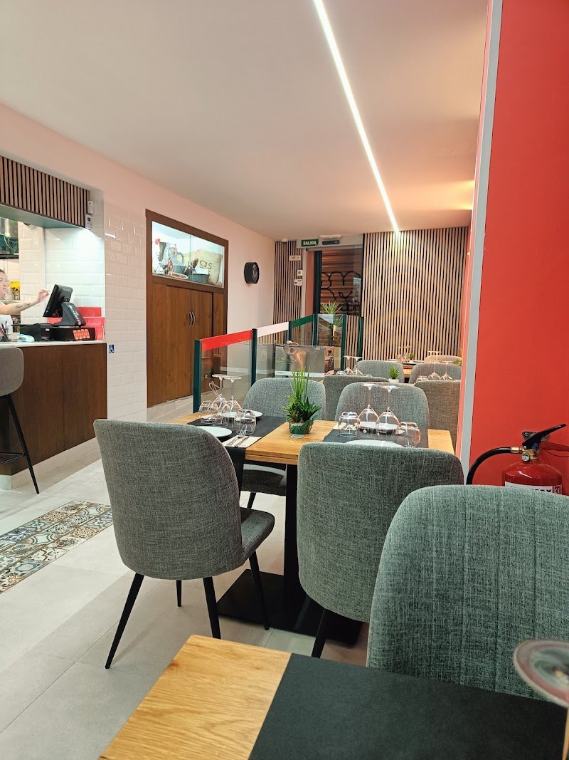 Sibarizza Pizzeria - restaurante en Valencia, Valencia, España