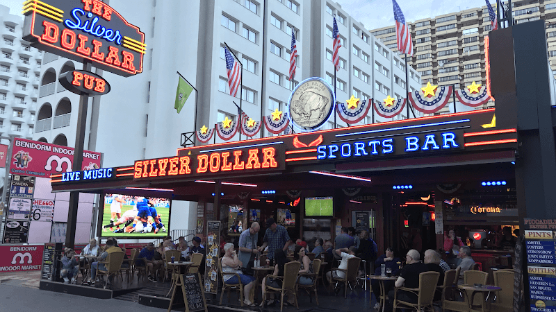 Silver Dollar PUB - restaurante en Benidorm, Alicante, España