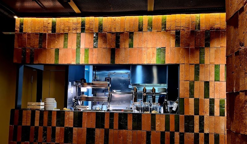 Somos Raro | Restaurante diferente en Valencia - Alameda - restaurante en Valencia, Valencia, España