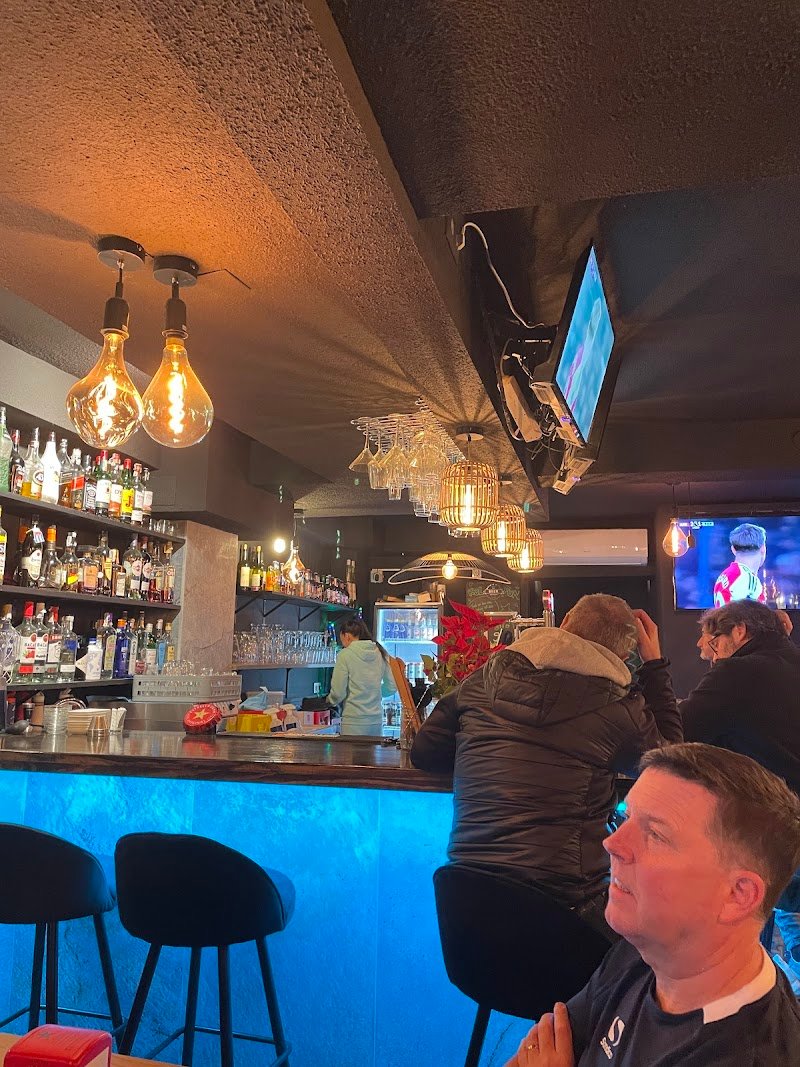 SportBar No1 - restaurante en Torrevieja, Alicante, España