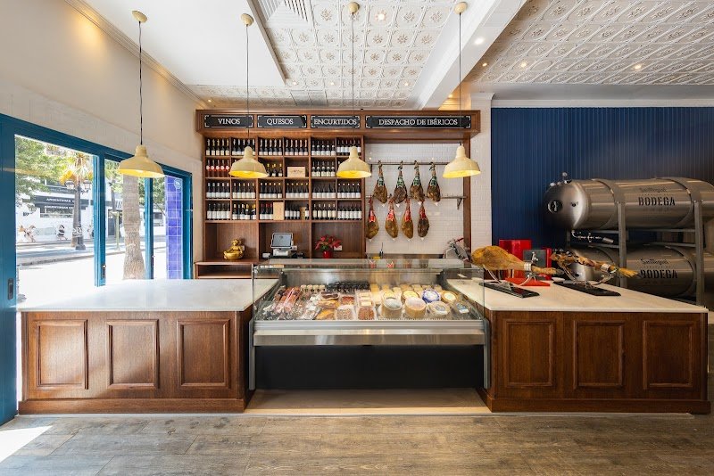 Taberna Casa Blanca Banús - restaurante en Marbella, Málaga, España