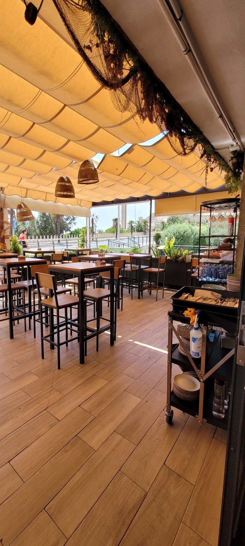 Tapería La Boya Albufereta | Cocina Mediterránea - restaurante en Alicante, Alicante, España