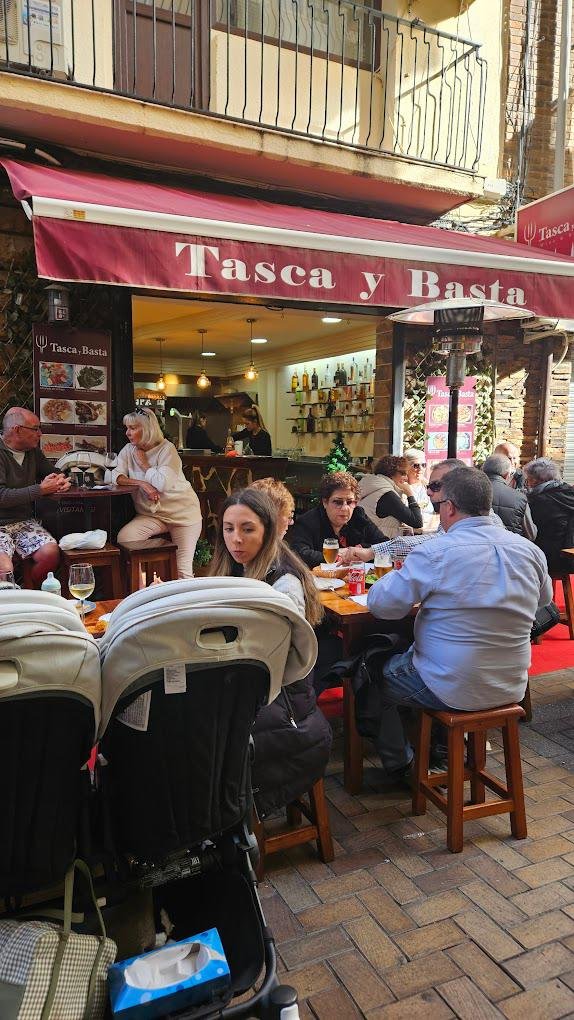 Tasca Y Basta - restaurante en Benidorm, Alicante, España