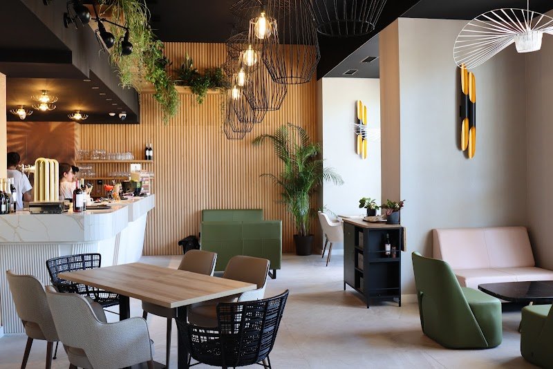 Taudi Lounge Bar - restaurante en Benidorm, Alicante, España
