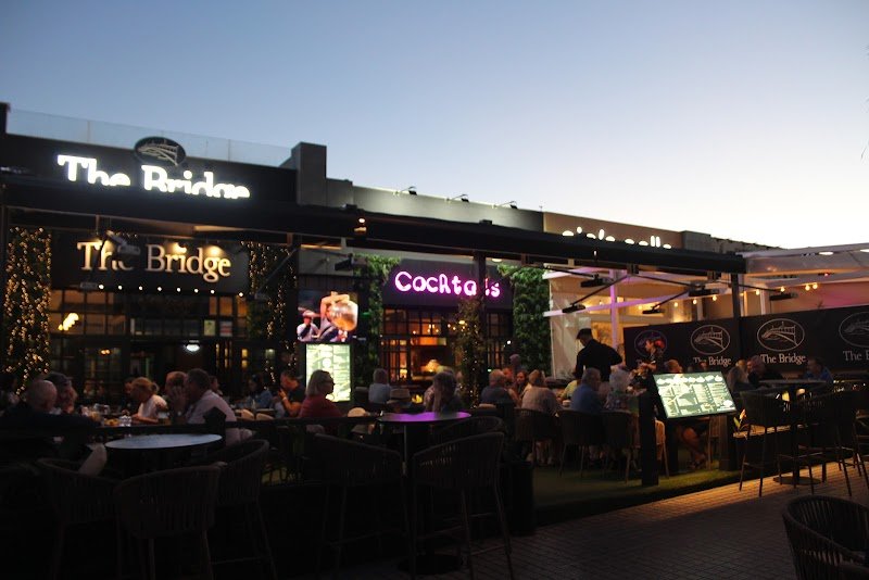 The Bridge - restaurante en Torrevieja, Alicante, España
