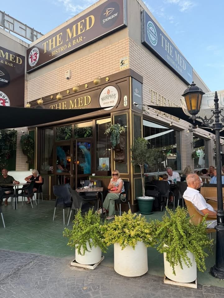 The Med Bistro & Bar - restaurante en Guardamar del Segura, Alicante, España