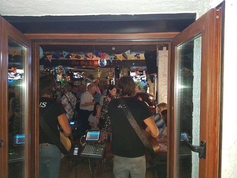 The Pig 'N' Whistle Music Pub - restaurante en Benidorm, Alicante, España