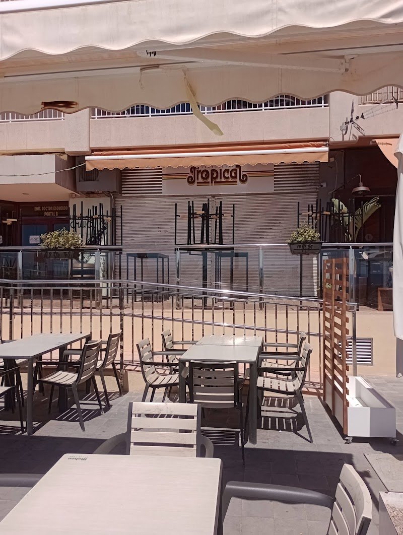 Tropical - restaurante en Villajoyosa, Alicante, España