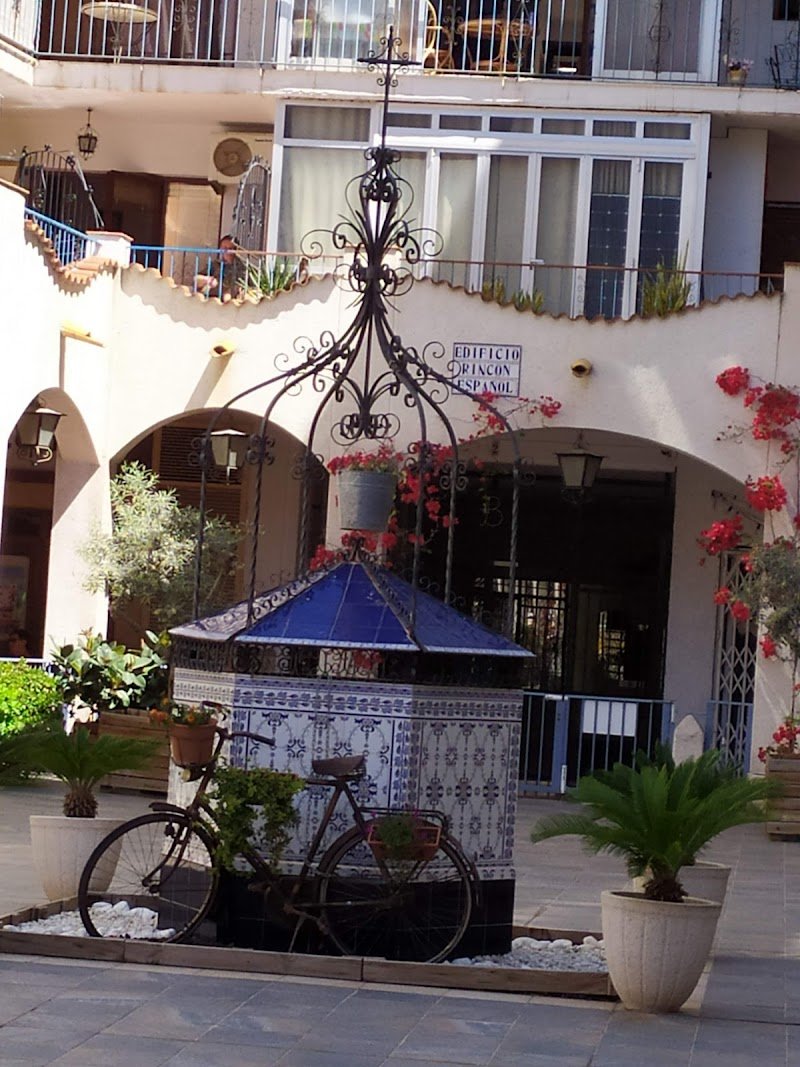 Zodiac House - restaurante en Benidorm, Alicante, España
